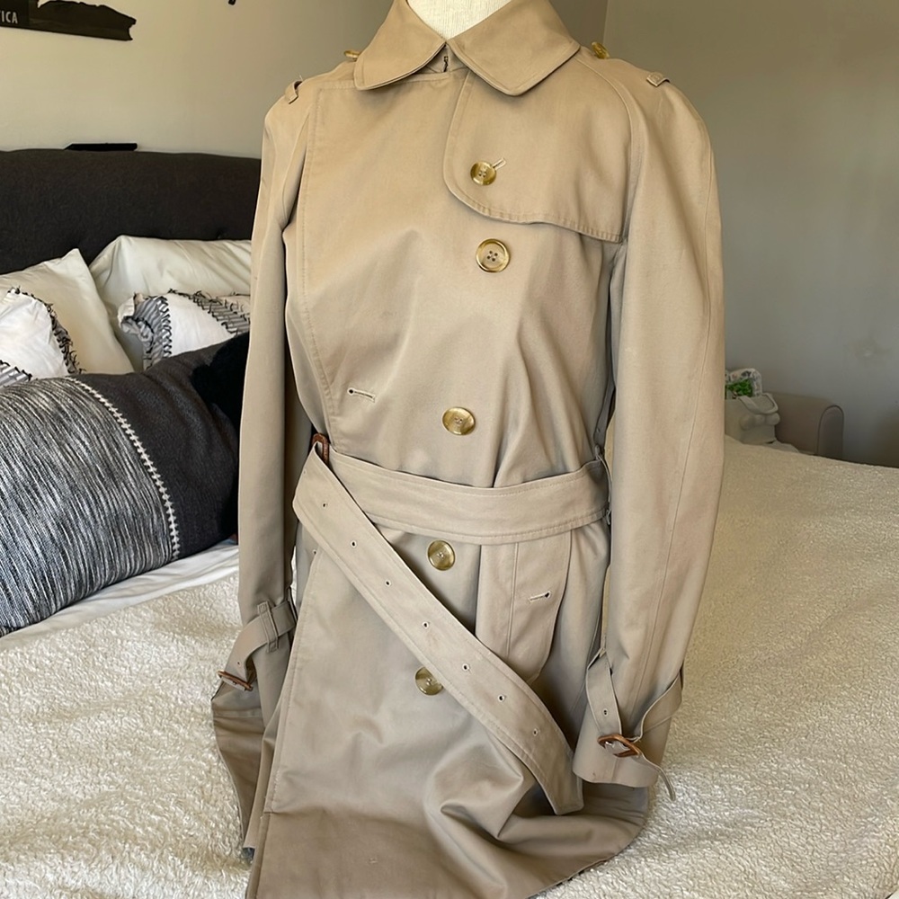 Authentic Multiple ways Burberry trench coat